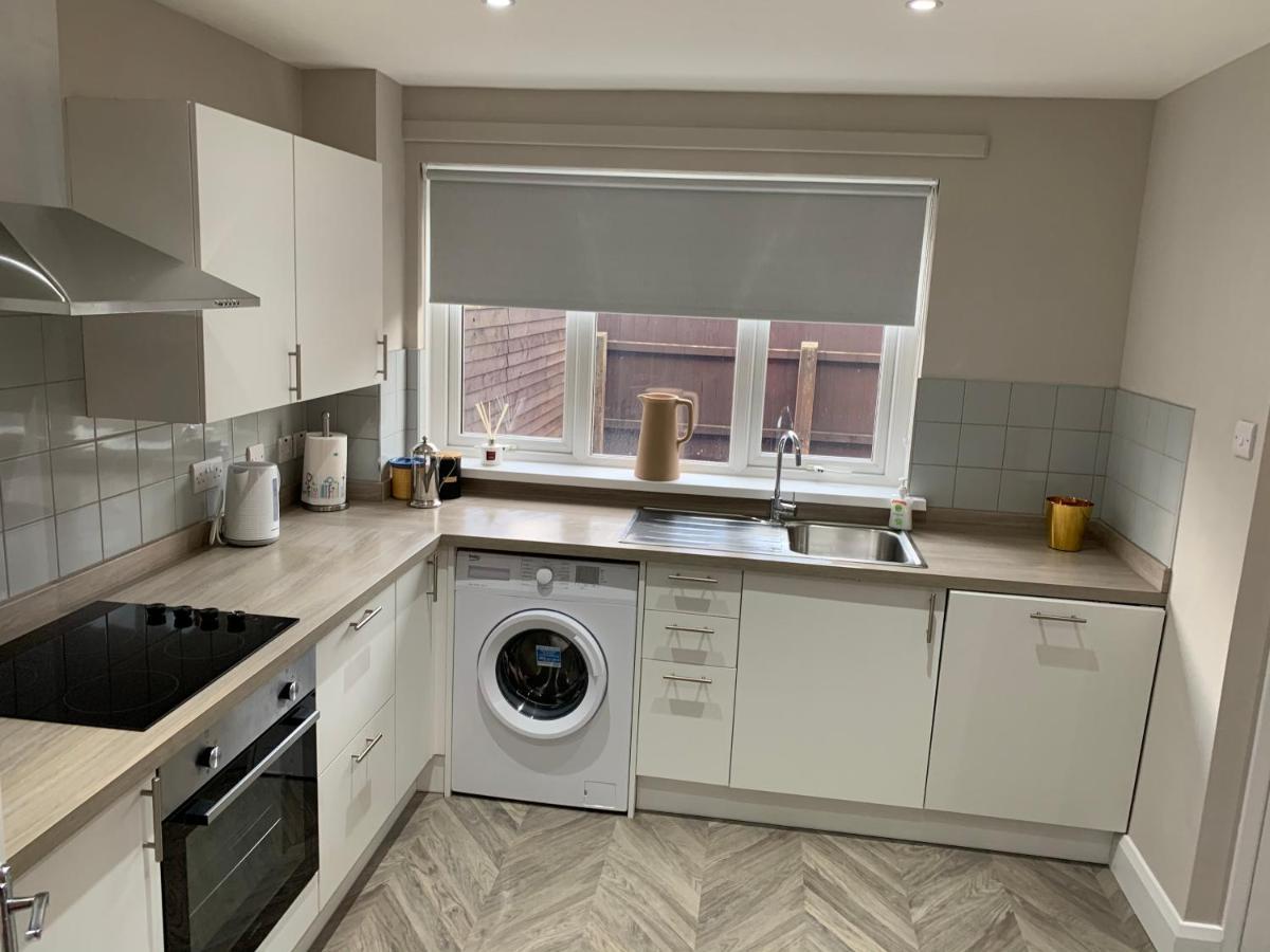 City Break Plush Pad, Walking Distance To City Centre Belfast Exterior foto